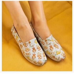 TOMS Canvas Cloudbound Blue Monkey Print Women’s 
Slip-On Sneaker Shoes Size 7